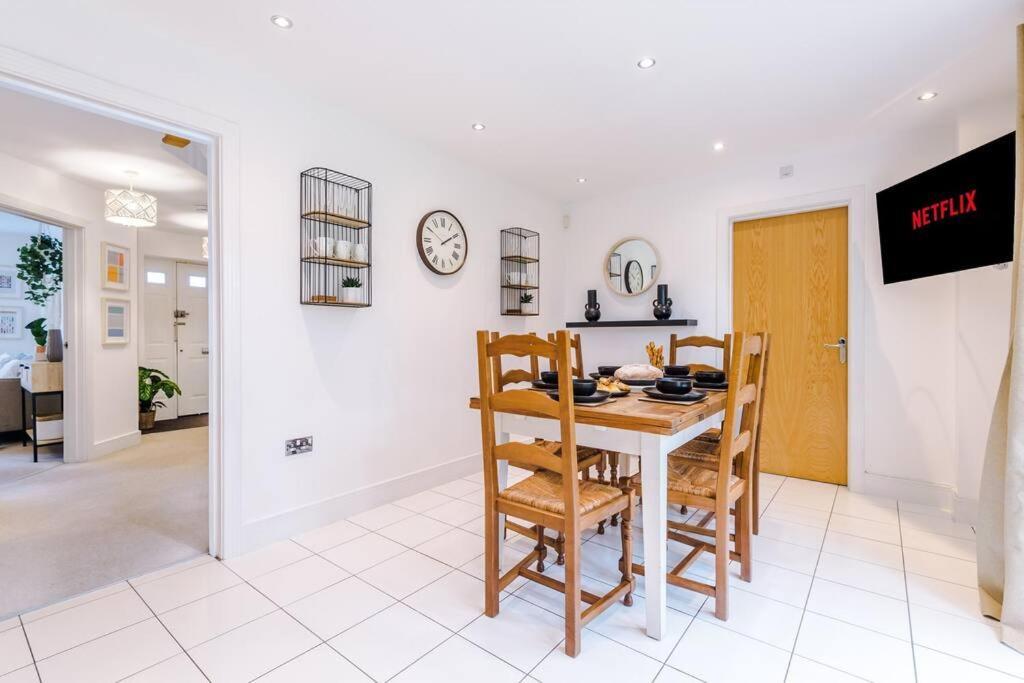 Luxurious Cosy 4Br Home Cheshire Saughall ภายนอก รูปภาพ